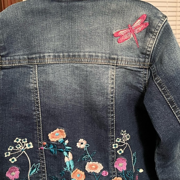 PEEK PRE-LOVED LITTLE GIRL FLORAL & BUTTERFLY EMBROIDERED DENIM JACKET - Picture 7 of 11